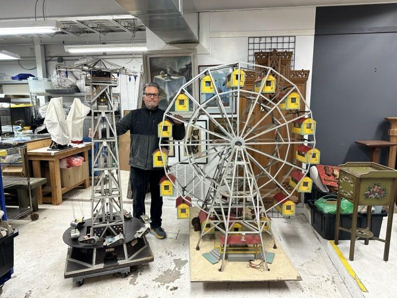 Incredible ERECTOR SET 71" high Ferris wheel with partial motor to make it run, circa 1930's is my: Incredible ERECTOR SET 71" high Ferris wheel with partial motor to make it run, circa 1930's is my guess. Comes from estate of Motion Picture prop man, stored away in his work area for many years. Has