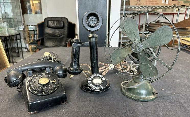(3) pc. Estate lot including (2) old telephones & old general Electric fan . ( the stick telephone: (3) pc. Estate lot including (2) old telephones & old general Electric fan . ( the stick telephone is Stromberg-Carlson & other telephone is Bell Systems ). In nice overall estate condition.