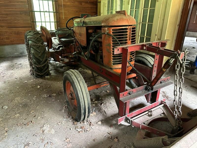 Older CASE Tractor with snow plow estate barn find (1 of 10)