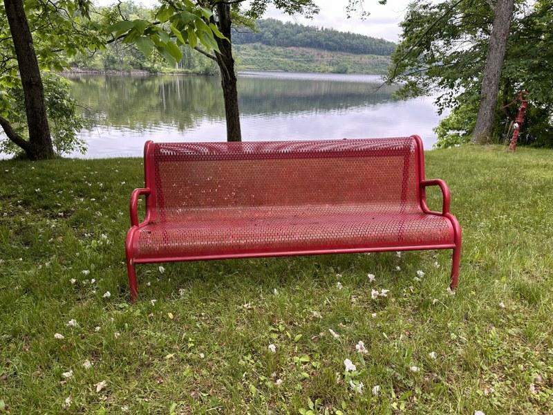Red wire outdoor bench measuring 72"  long x 33.5" high. From local estate. Very nice condition. (1 of 2)