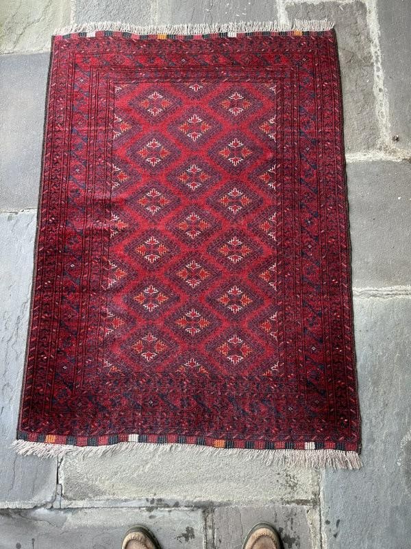 Handmade oriental scatter rug, from fine Kingston, N.Y. non smoking home. Measures 55" x 40.5".: Handmade oriental scatter rug, from fine Kingston, N.Y. non smoking home. Measures 55" x 40.5".