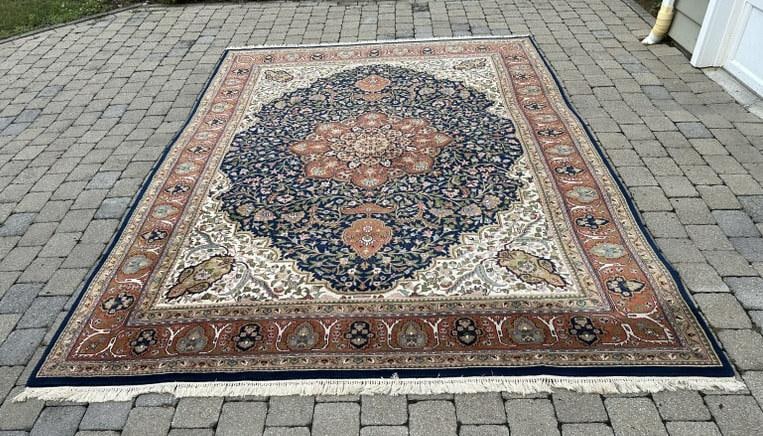 Handmade wool oriental roomsize rug, from fine Kingston, N.Y. non smoking home, fine condition, (1 of 3)