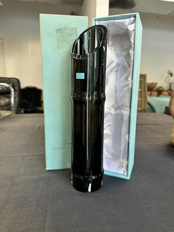 HOYA CRYSTAL greenish amber vase in original box, with paper label intact, excellent estate (1 of 4)