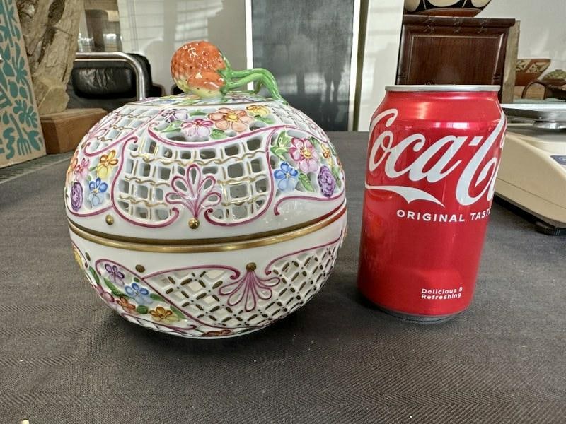 HEREND Handpainted porcelain covered basket with strawberries on top, in fine estate condition, (1 of 4)