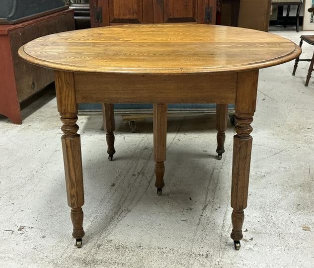 Circa 1900 chestnut round country dining table, from stone house in Stone Ridge, N.Y. ( was used in (1 of 4)