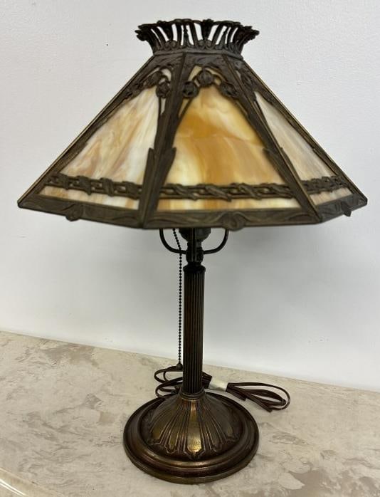 Circa 1910 slag glass panel lamp, in very nice untouched estate condition. Lamp is 19" high, shade (1 of 6)