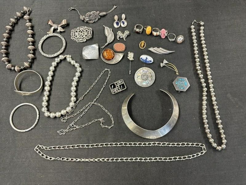 Nice estate STERLING SILVERjewlry lot, most all vintage, some with stones, bracelets, necklaces, (1 of 6)