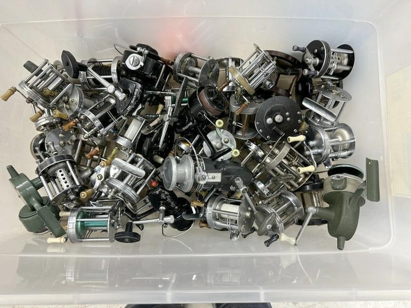 Estate large lot vintage FISHING REELS, just as we found them, great lot for dealer to sort out. (1 of 8)