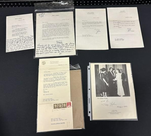 (5) signed letters from estate of Lillian Gish, (2) by Mary Lindsay, (2) by John Lindsay & (1) by (1 of 5)