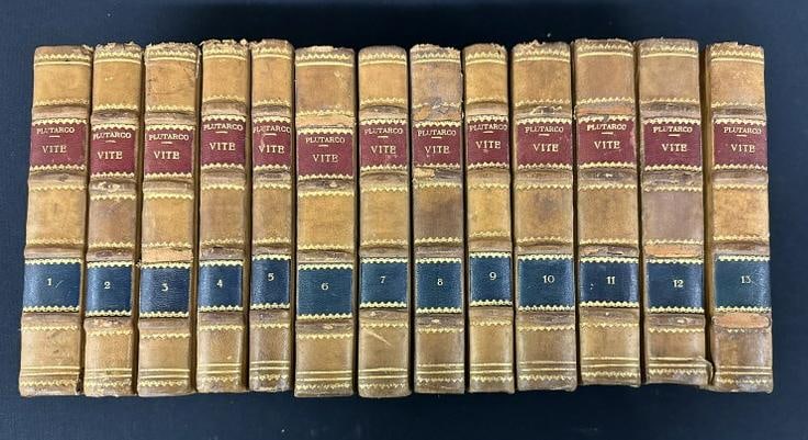 (13) Volume set  LE VITE DEGLI UOMINI ILLUSTRI DI PLUTARCO. Published 1816 to 1818. Has some light (1 of 6)