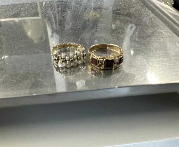 (2) 10K ladies rings to include pearl & small emeralds (missing one pearl ) with chipped stones & (1 of 2)