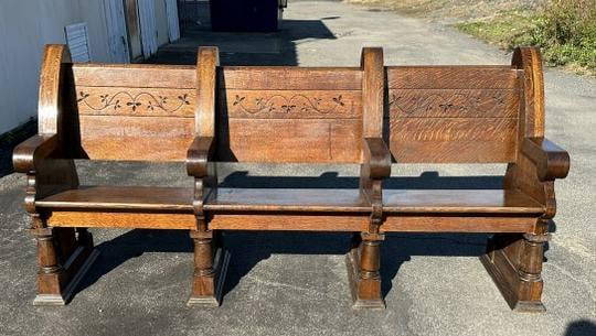 The BEST oak carved Church pew we've sold, made by TIFFIN Mfg. Co. ( label on back ), in original: The BEST oak carved Church pew we've sold, made by TIFFIN Mfg. Co. ( label on back ), in original finsih, heavy, structurally sound and wonderful appearance. Found in local storage and wraped for many