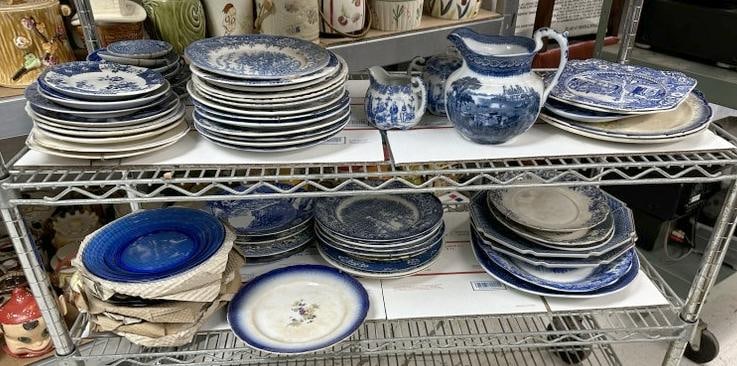 Estate lot of blue & white dishes including matching and single dishes, good overall condition, good (1 of 11)