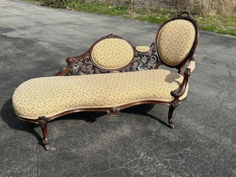 Wonderful form Victorian day bed or chaise, from fine estate in NYC ( one back leg needs repair as: Wonderful form Victorian day bed or chaise, from fine estate in NYC ( one back leg needs repair as pictured ), measures 69" long x 28" wide. Walnut, nice carvings and nice form….