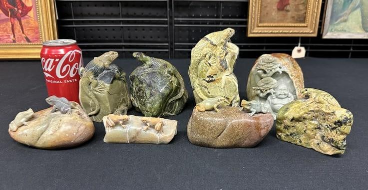 8 carved stone or jade pcs with reptiles and 1 with Buddha, origin unknown, from local estate (1 of 8)