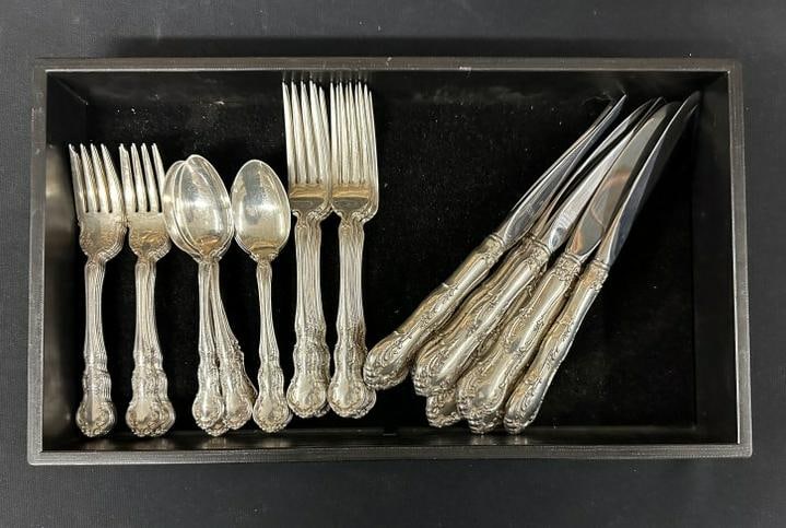 WALLACE Sterling Service set for ( 8 ) in fine condition, from local estate, not monogrammed.: WALLACE Sterling Service set for ( 8 ) in fine condition, from local estate, not monogrammed. Includes 8 dinner knives with sterling handles, 8 dinner forks, 8 dessert forks, and 8 teaspoons. Total we