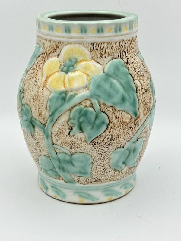 DENBY pottery vase with floral decorative motif, all the way around, fine condition, signed on base: DENBY pottery vase with floral decorative motif, all the way around, fine condition, signed on base as pictured, measures 7.75" high. Made in England.