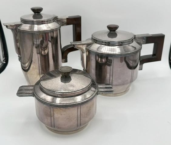 Wonderful Deco (3) pc. Coffee pot, teapot and sugar, in very nice condition. Hallmarked ( BB ) on (1 of 5)