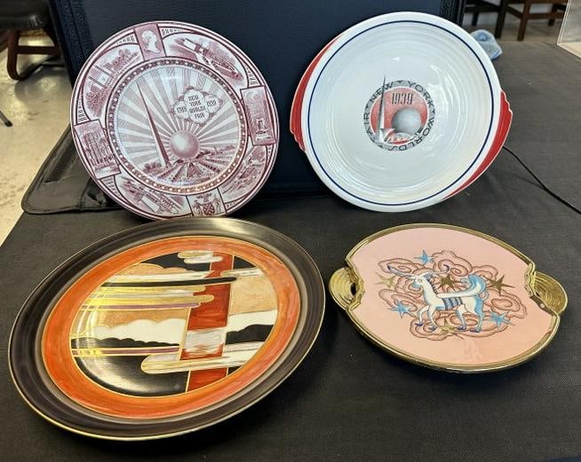 (4) Deco era plates - Large Porcelain Plate, Painted Design, dated 1936, Czechoslovakia, Boche La (1 of 10)