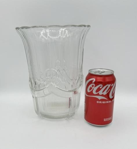 Val Saint Lambert Art Deco glass vase 1932 LA Olympics Design, very nice condition, measures 8.25" (1 of 3)