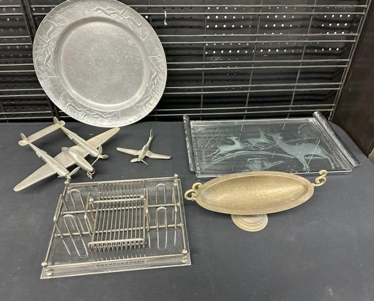 (6) pc. Deco era metalware lot, to include (2) aluminum planes, round aluminum tray, desk organizer, (1 of 7)