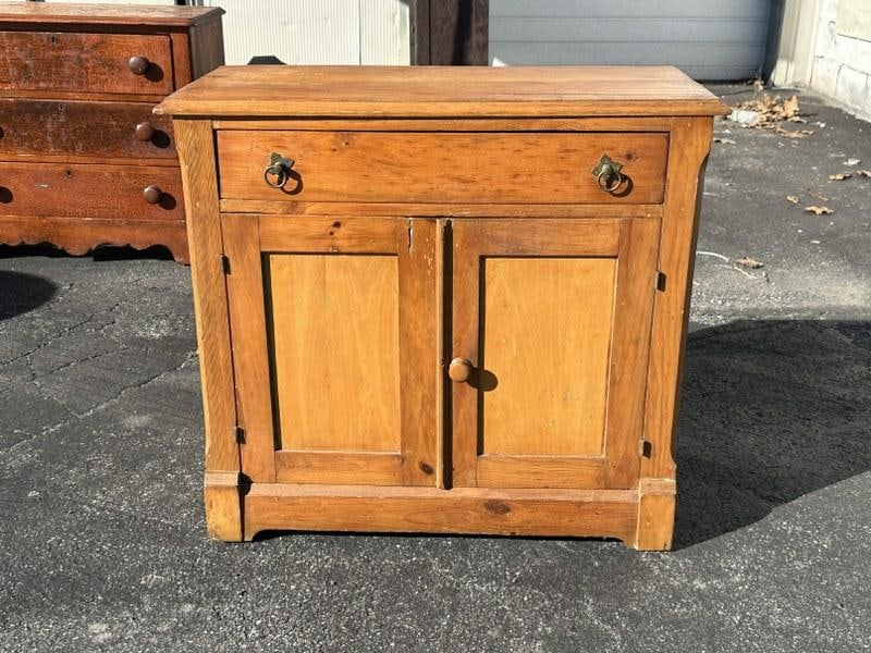 Pine washstand, structurally sound, nice overall condition, measures 32" W x 14" D x28.5" H. (1 of 2)