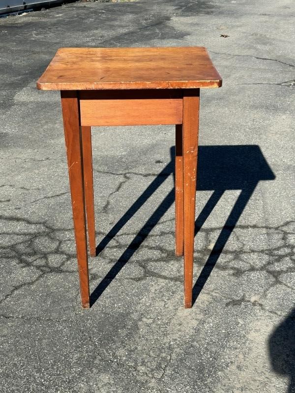 Pine country taper leg stand, structurally sound, measures 18.5" W x 18.5" D x 28.5" H. (1 of 3)