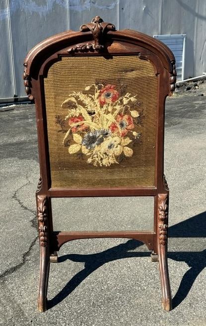 Victorian walnut fire screen w/needlepoint (needlepoint has tears). Walnut frame missing a little (1 of 4)