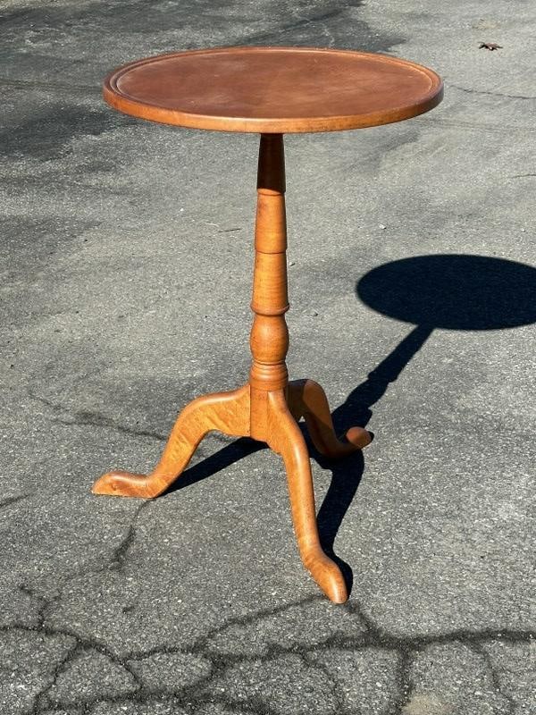Birdseye maple stand in very nice condition, measures 27" H x 18" across. (1 of 4)