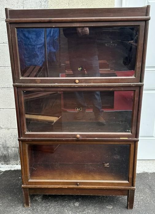 (3) stack mahogany HALE barrister bookcase from local estate, structurally sound, some wear to (1 of 3)