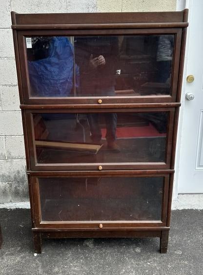 (3) stack mahogany HALE barrister bookcase from local estate, structurally sound, some wear to (1 of 2)