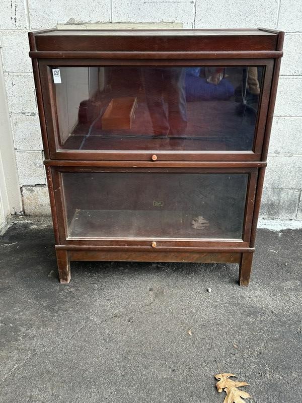 (2) stack mahogany HALE barrister bookcase from local estate, structurally sound, some wear to (1 of 2)