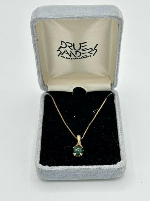 14K ladies necklace with ( malachite ), in original box, chain approx. 16" long, nice condition.: 14K ladies necklace with ( malachite ), in original box, chain approx. 16" long, nice condition. Weighs 2.1 dwt.