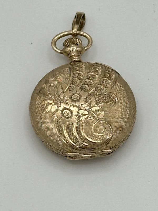 Ladies Waltham 14k closed face watch ( O ) size, not running, from local estate. (1 of 4)