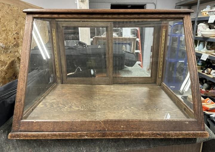 Circa 1900 oak slant front counter top showcase, sliding doors in back, structurally sound, no (1 of 4)
