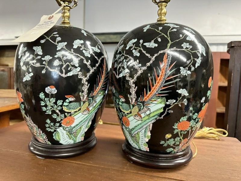 Pr. Decorative Asian ceramic table lamps, fine condition, old TEPPER Galleries auction tag, measure (1 of 4)