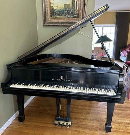 STEINWAY Model M 5' 7" baby grand piano from Hudson Valley estate (1 of 20)
