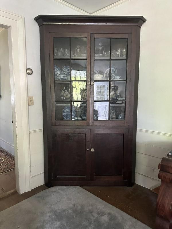 19th c nice (4) door country corner cupboard, from (6) generation farmhouse in Stone Ridge, New (1 of 10)