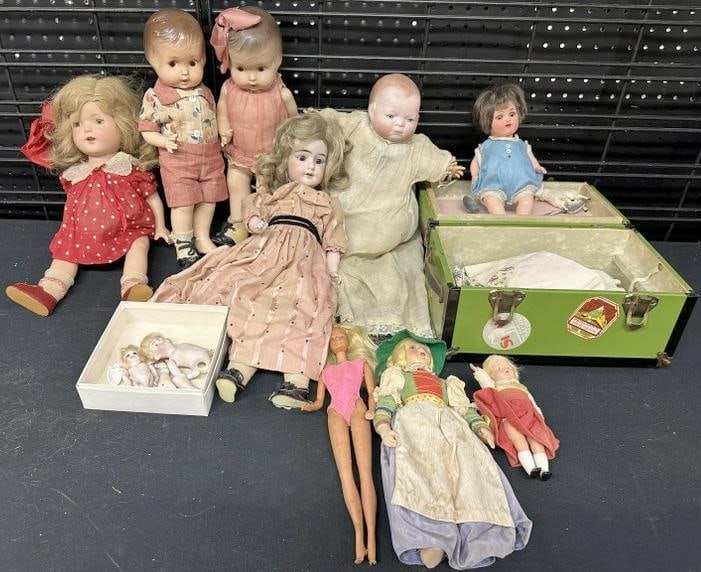 Estate lot older dolls, in overall nice condition. From six generation farmhouse in Stone Ridge, (1 of 11)