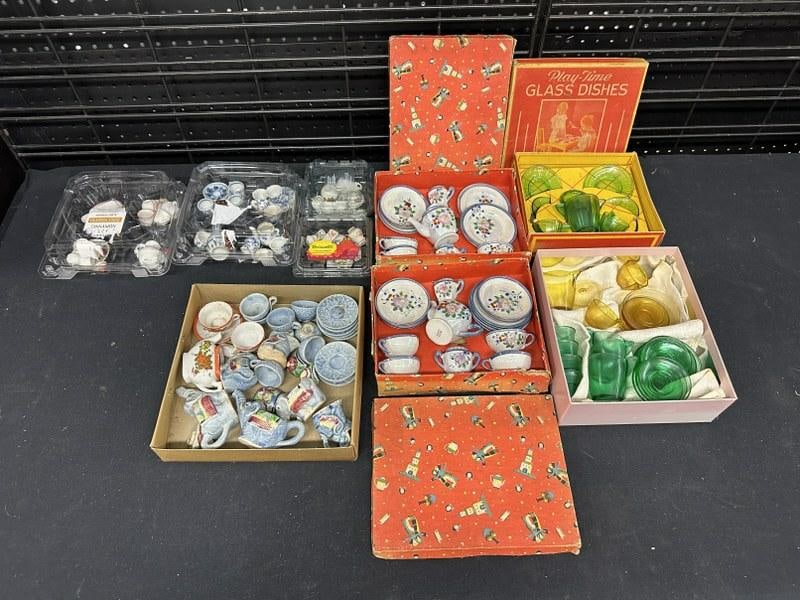 Estate lot older childs doll dishes, including sets in boxes, from six generation Stone Ridge, N.Y. (1 of 7)