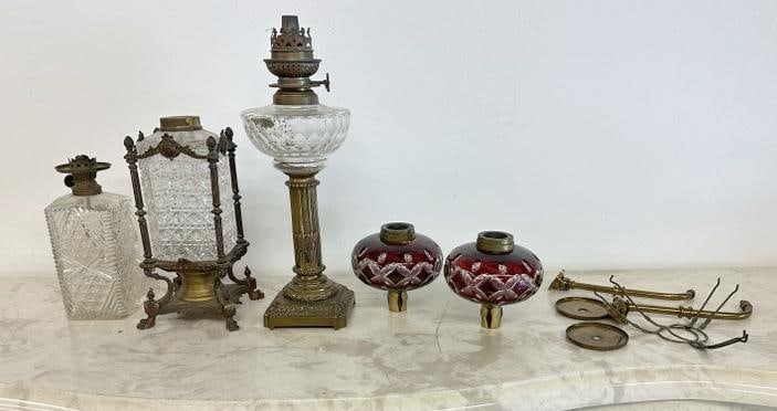 Estate lot antique oil lamps and parts, from six generation farmhouse in Stone Ridge, N.Y. Good lot (1 of 7)