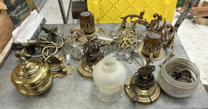Estate lot old lighting parts, old chimneys with some still in wrappers, etc. Good lot for dealer to: Estate lot old lighting parts, old chimneys with some still in wrappers, etc. Good lot for dealer to sort out or repurpose.