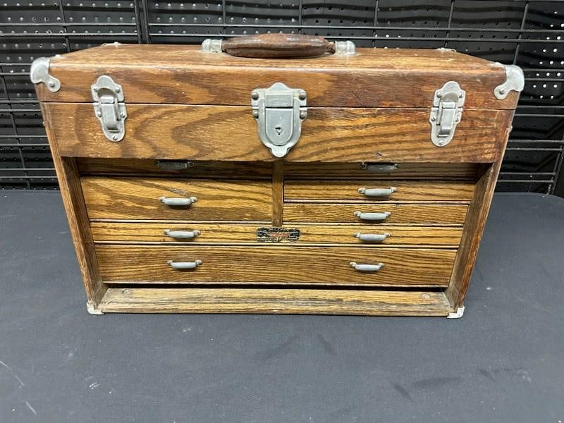Vintage UNION Machinist's tool chest with drawers filled with some fine instruments and tools, just (1 of 16)