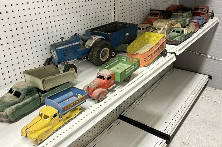Big lot older pressed steel, metal cars and trucks, plus tractor, some in better shape than others,: Big lot older pressed steel, metal cars and trucks, plus tractor, some in better shape than others, just as we found them in Hudson Valley estate. Good lot for dealer to sort out….