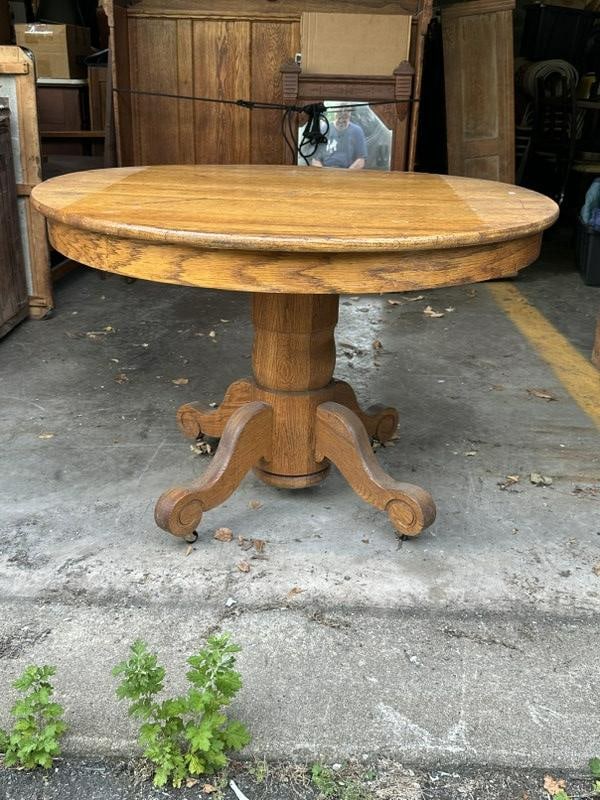 42" round oak circa 1900 pedestal dining table, structurally sound, from Hudson Valley estate, (1 of 3)