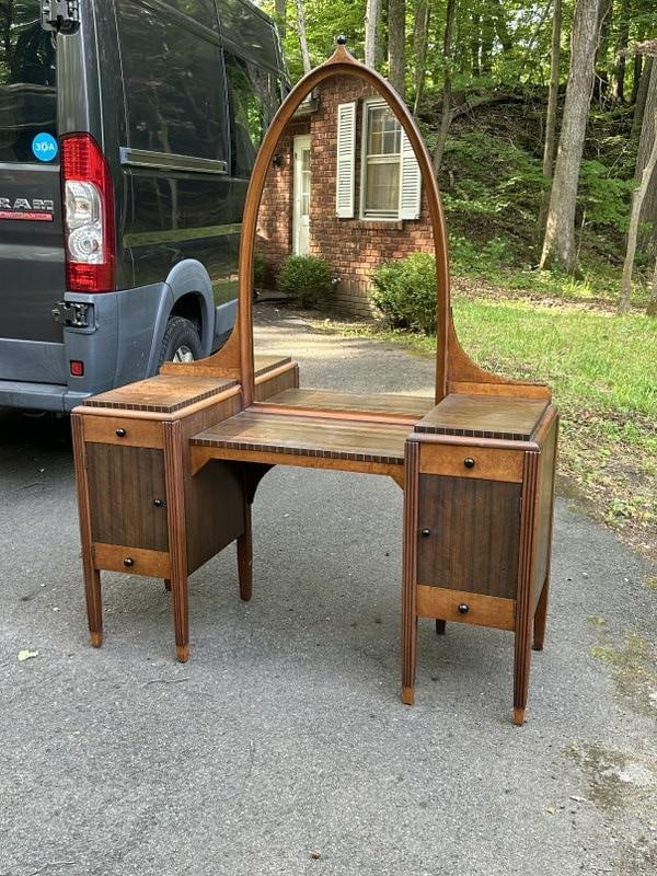 Wonderful Deco era vanity with black bakelite round knobs, very clean, structurally sound, with nice (1 of 1)
