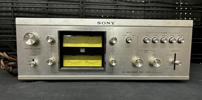 Vintage audio, Sony SQ Decoder SQD-2020 preamplifier. Serial number 802333. Unit has been plugged in (1 of 5)