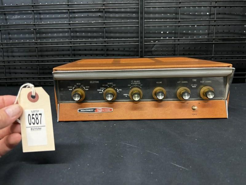 Vintage audio, Heathkit by Daystrom Model AA-100 Power Amplifier. No serial number. Unit has been (1 of 6)