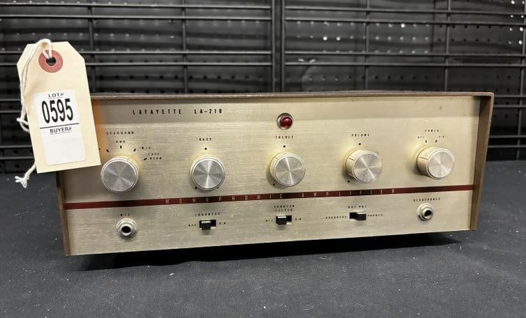Vintage audio, Lafayette LA-218 Mono Tube Amplifier, Serial number unknown. Unit has been plugged in (1 of 6)