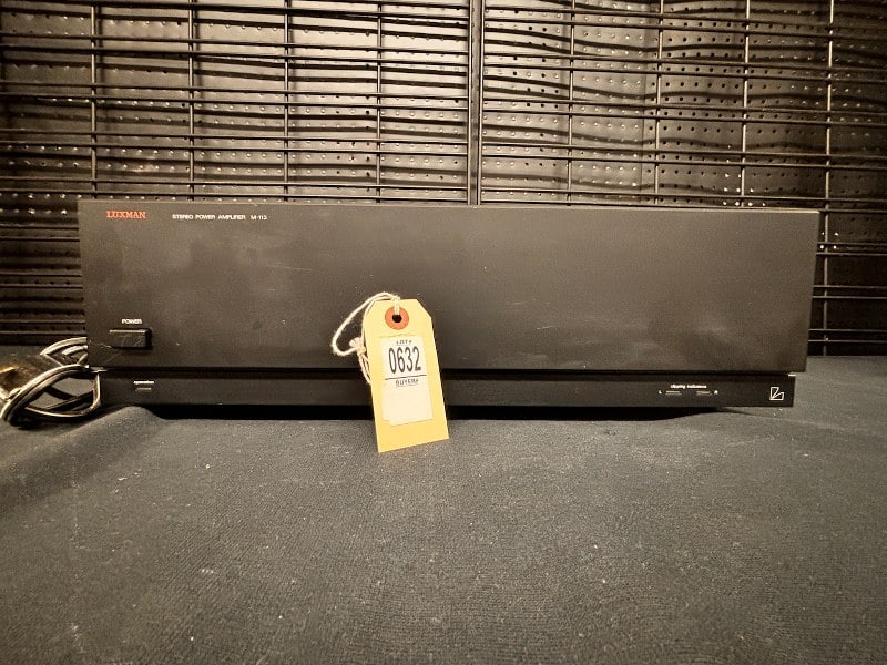 Vintage audio, Luxman M-113 Stereo power amplifier. Serial number R10312054. Unit has only one set (1 of 9)